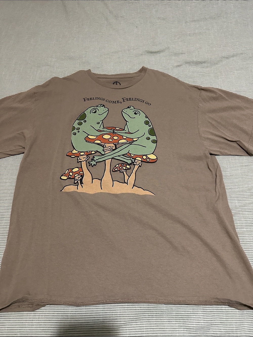 Men's Brown Graphic T-Shirt with Green Frog Design